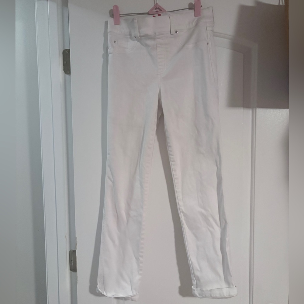 SPANX white pull on jeans